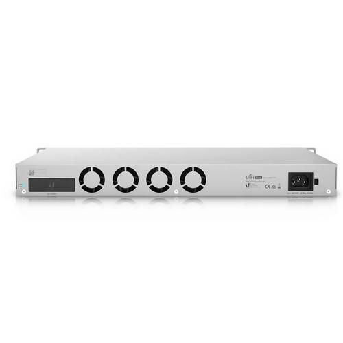 Ubiquiti USW-Pro-Aggregation, задняя стенка и система охлаждения коммутатора